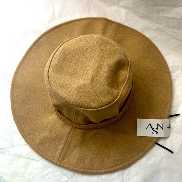 NWTS ASN Harper Floppy Hat From Hats - Picture 6 of 12